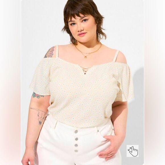 torrid Tops - Torrid Washable Crinkle Gauze Cold
Shoulder Top